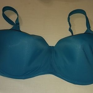 Teal t-shirt bra. Light padding.